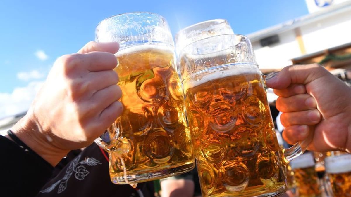 Wiesn-Bier so teuer wie noch nie – Rekordpreis