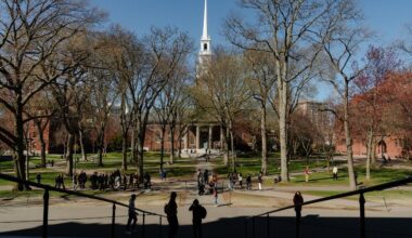 USA: US-Regierung will verbliebene Verträge mit Harvard aufkündigen