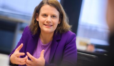 Schulpolitik: Ministerin Hamburg für weiteren Digitalpakt