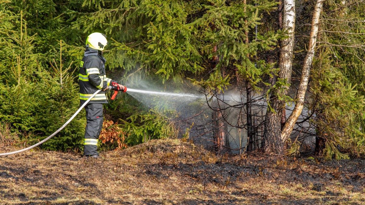 Tipi in Brand gesetzt – Jugendliche flüchten nach Feuer
