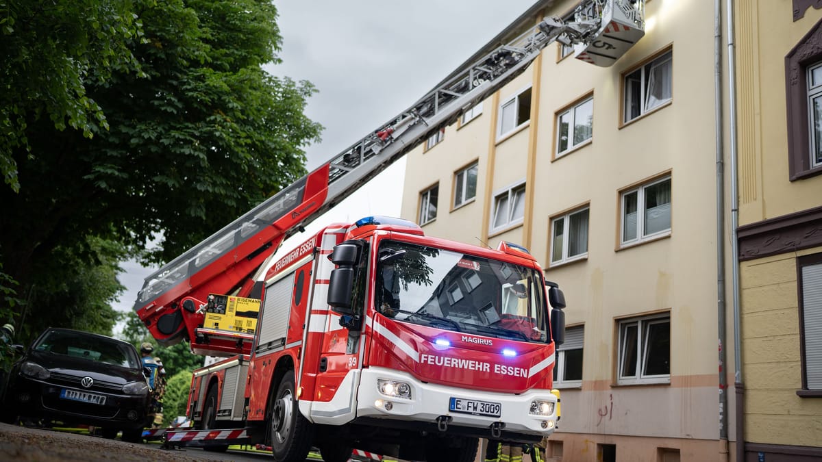 Kellerbrand in Bochold – Feuerwehr verhindert Ausbreitung des Feuers