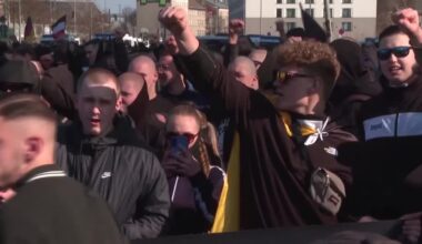 Rechte möchten nicht mit noch Rechteren marschieren