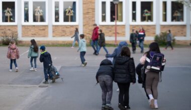 Junge droht Kindern mit Messer – "könnte alle töten"