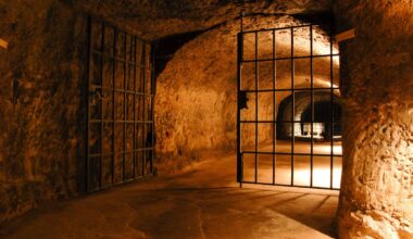Historische Felsengänge – Labyrinth unter der Stadt entdecken