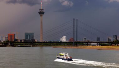 Warnung vor starkem Gewitter in Düsseldorf: Wetterdienst alarmiert Stadt