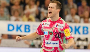 THW Kiel - Füchse Berlin: ARCHIV - 16.04.2025, Schleswig-Holstein, Kiel: Handball: Bundesliga, THW Kiel - Füchse Berlin, 27. Spieltag, Wunderino Arena. Berlins Tim Freihöfer jubelt nach einem Tor. (zu dpa: «Füchse Berlin mit Kantersieg gegen Göppingen») Foto: Frank Molter/dpa +++ dpa-Bildfunk +++