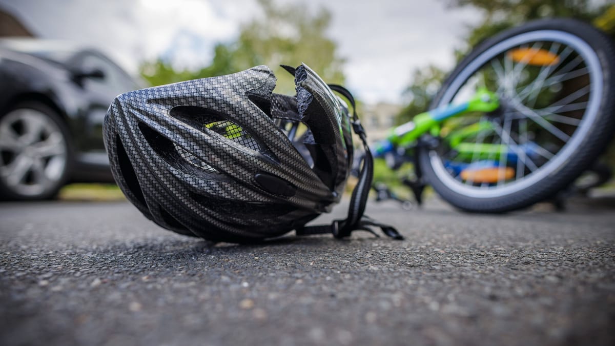 82-jähriger Radfahrer stirbt nach unklarem Sturz