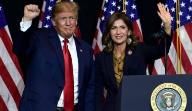 Trump-Ministerin Noem teilt schwere Vorwürfe gegen Migranten