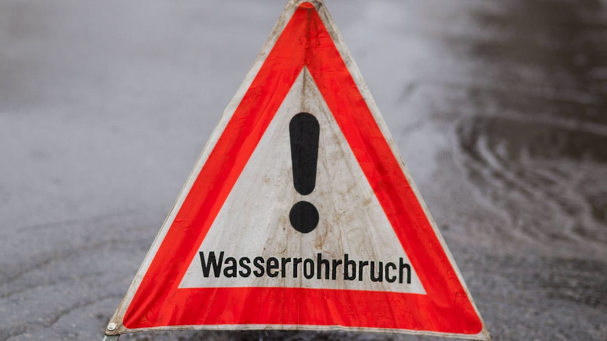 Köln: Wasserrohrbruch in Kalk: Mehrere Keller vollgelaufen
