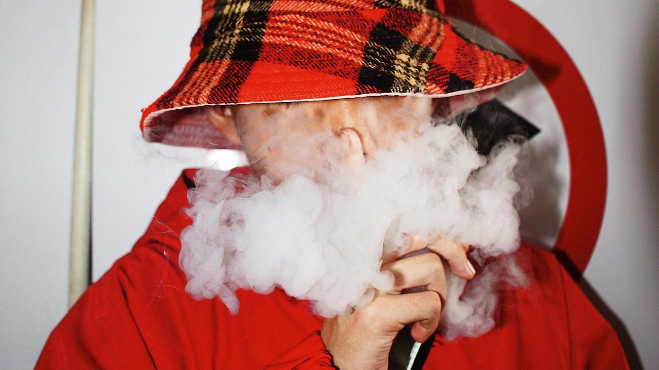Elektroschrott: Verbot für Einweg-Vapes tritt in Großbritannien in Kraft