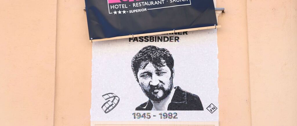 Neue Gedenktafel für Fassbinder in München