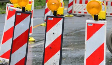 Die Wuppertaler Stadtwerke informieren über eine Baumaßnahme. Foto: WSW