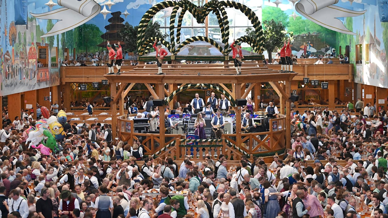 Oktoberfest: Bald 100.000 Plätze weniger für Wiesn-Touristen | Regional