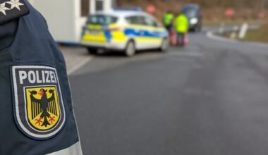 Bundespolizeidirektion München: Haftbefehl bei Grenzkontrolle in Waidhaus vollstreckt ...