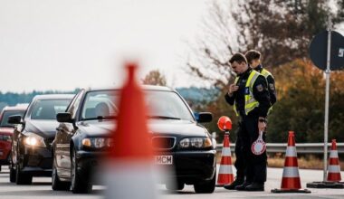 Bundespolizeidirektion München: Dokumententausch und Fahrverbot/ Bundespolizei bringt ...