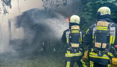 FW-BO: Brennende Gartenlaube an der Harpener Straße