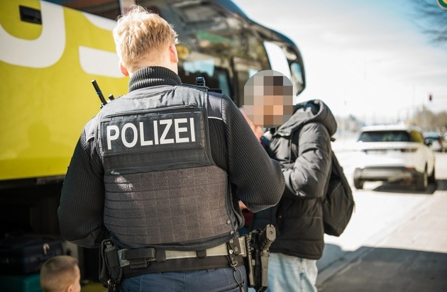 Bundespolizeidirektion München: Vollstreckungs-, Zurückweisungs- und ...