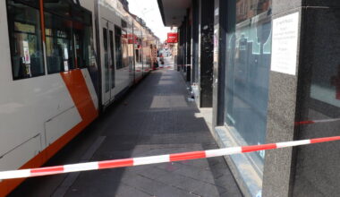 Mannheim: Wurde Mann bei Streit vor Straßenbahn gestoßen? (Update) - Polizeiberichte aus Rhein-Neckar-Odenwald