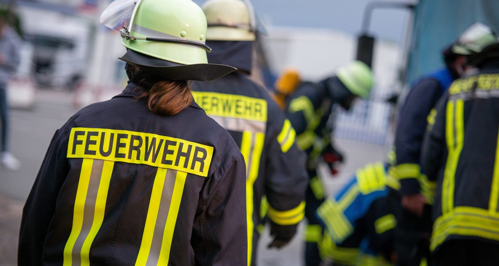 Feuerwehr rückt nach Steinhagen aus: Alarm bei großem Chemie-Unternehmen | Haller Kreisblatt