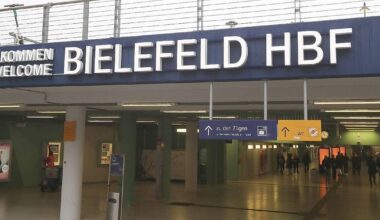 Unbekannte schlagen Mann in Bielefelder Hauptbahnhof zusammen - Öfentlichkeitsfahndung