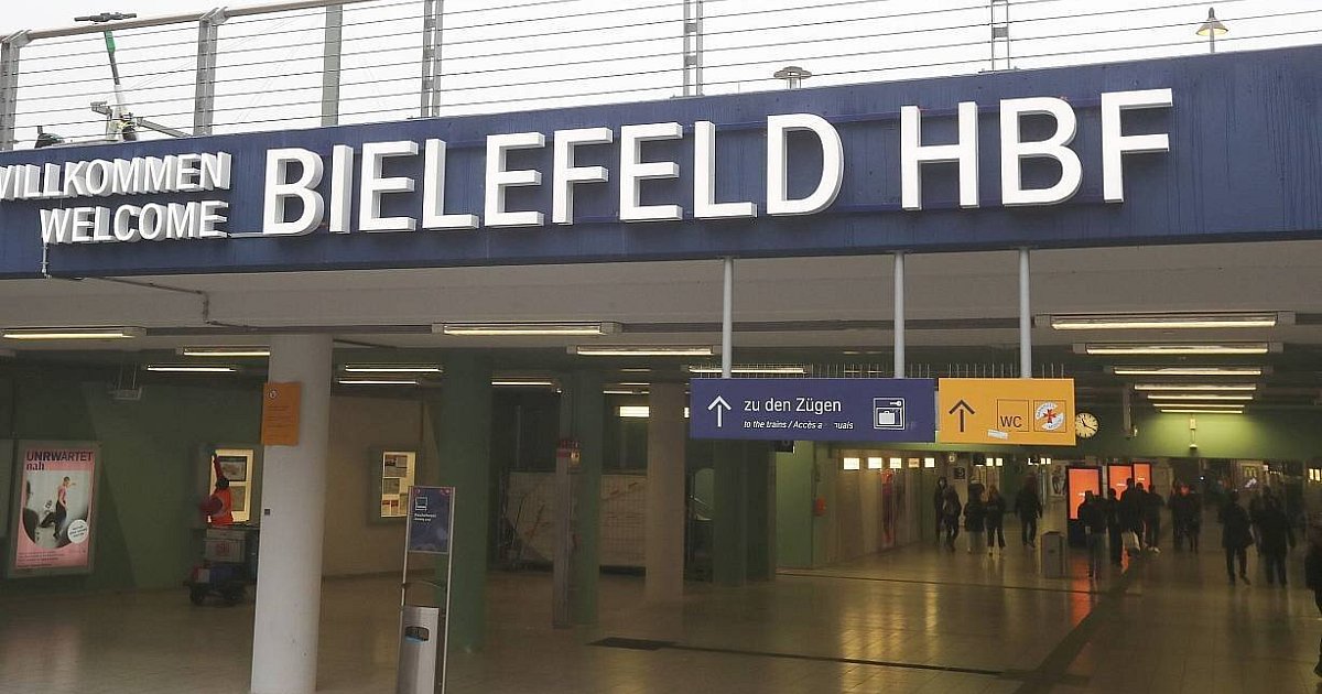 Unbekannte schlagen Mann in Bielefelder Hauptbahnhof zusammen - Öfentlichkeitsfahndung