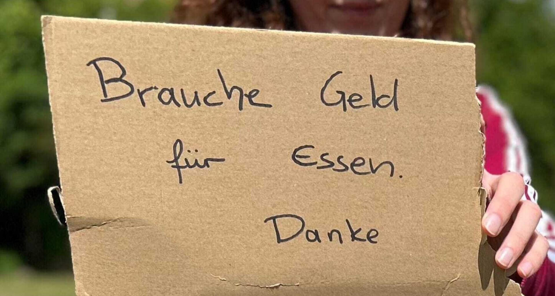 Frau aus Halle schockiert: Junges Mädchen zum Betteln gezwungen? | Haller Kreisblatt