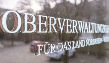 Gericht: Kein generelles Waffen-Verbot für AfD-Mitglieder | NRW