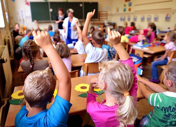 Wie sieht es im Bereich Bildung in den OWL-Kommunen aus? Sind Sie zufrieden? - © picture alliance / dpa