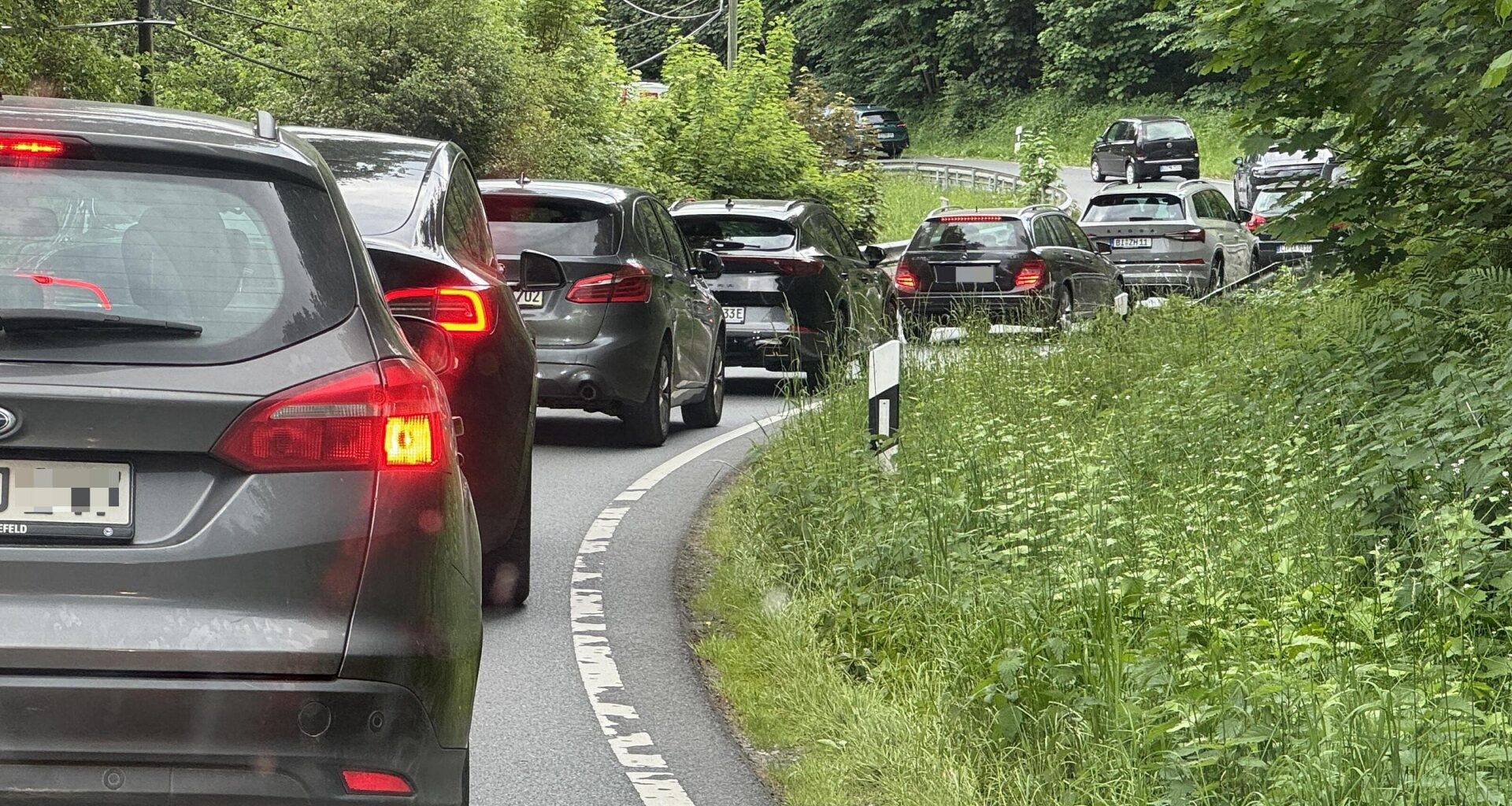 Stau zwischen Steinhagen und Bielefeld: Autofahrer benötigen Geduld | Haller Kreisblatt
