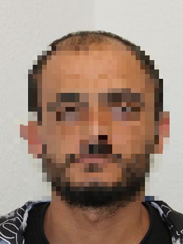 Der Tatverdächtige, der Partygäste vor dem Bielefelder "Cutie" angegriffen haben soll, heißt Mahmoud Mhemed, ist Syrer und wohnhaft in Harsewinkel. - © Polizei