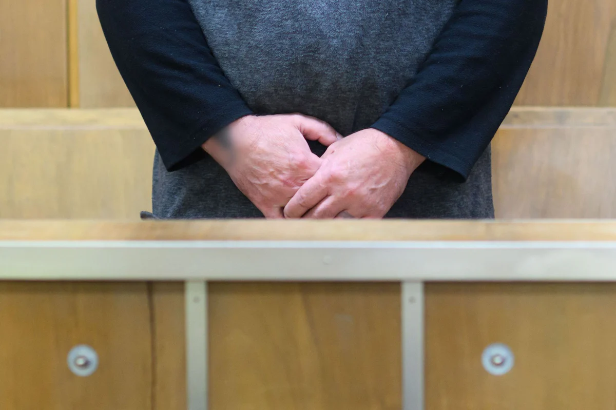 Landgericht Hannover - Obdachloser sitzt tot auf Parkbank - 53-Jähriger gesteht - Panorama