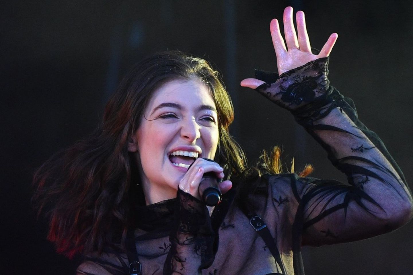 Die neuseeländische Sängerin Lorde tauchte in Sydney überraschend auf einem Fan-Event auf.