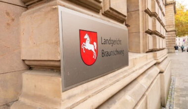 Braunschweig: Sexuelle Übergriffe im Pflegeheim - 88-Jähriger vor Gericht