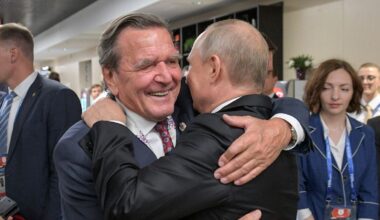 Der Rubel rollt nicht mehr: Sparkasse dreht Schröder den russischen Geld-Hahn ab