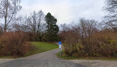 Bande prügelt Junge im Park bewusstlos: Fahndung in Unterhaching | Regional