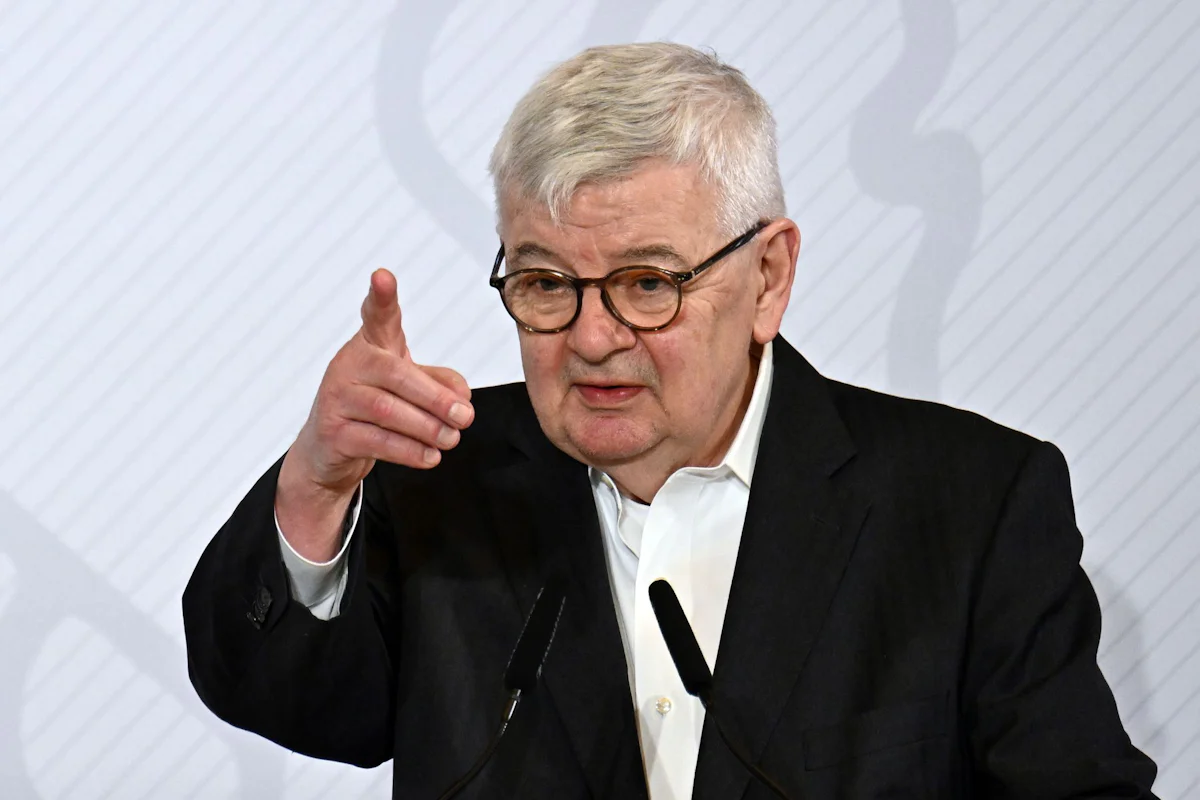 Deutscher Sparkassentag - Joschka Fischer ruft zur Einheit Europas auf - Bayern