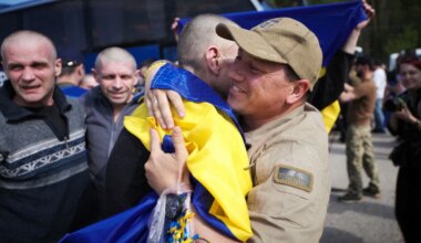 Ukraine News: Größter Gefangenenaustausch seit Kriegsbeginn ist angelaufen - Politik