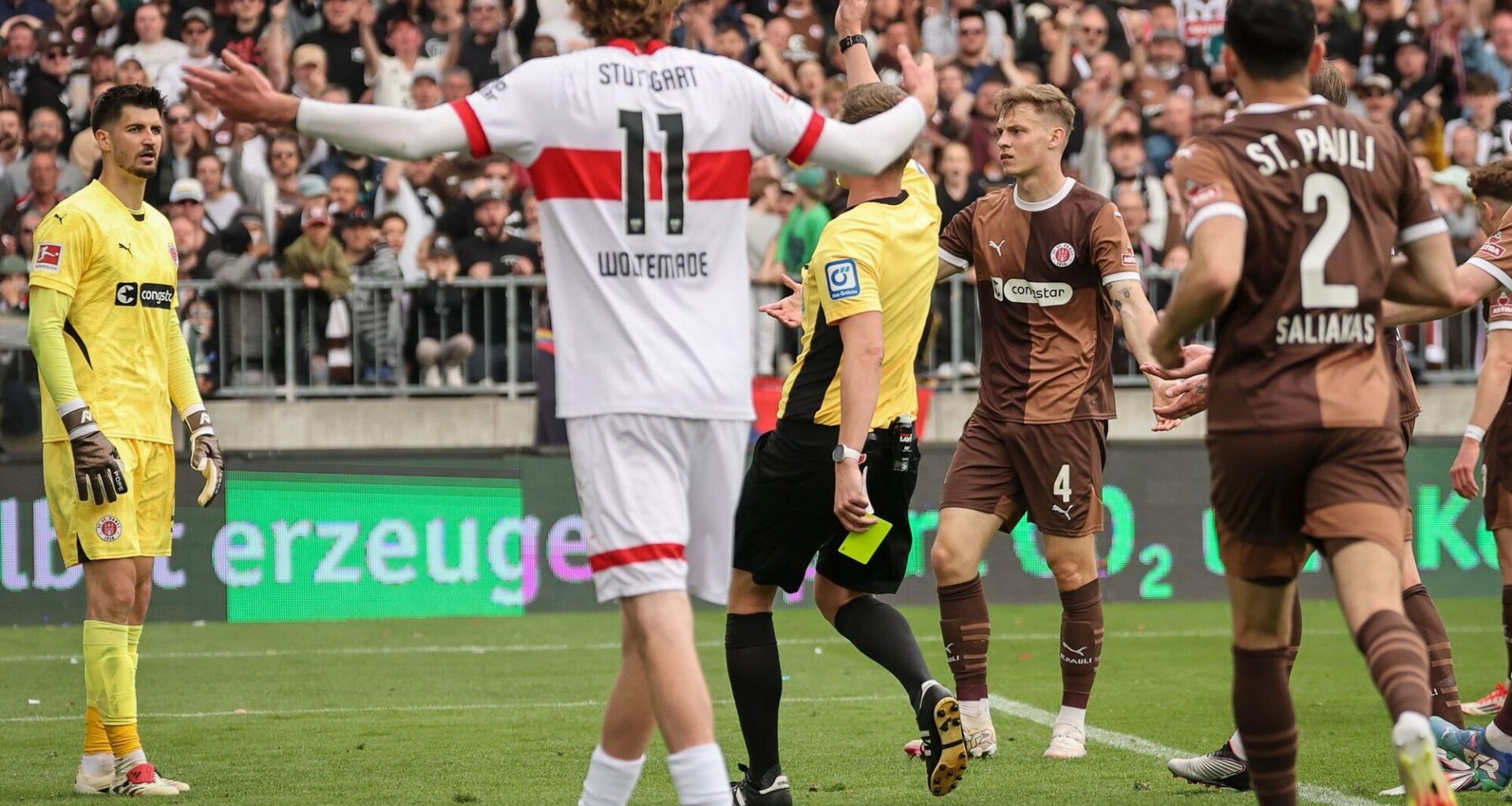 FC St. Pauli muss auf Rettung warten: 0:1 gegen Stuttgart - Baden-Württemberg
