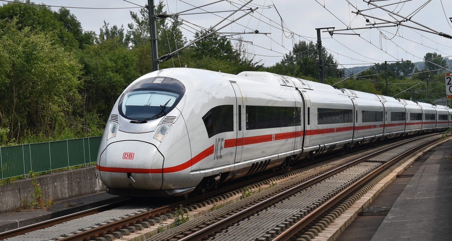 Einschränkungen im Bahnverkehr ab Stuttgart: Das kommt auf Zugreisende zu - Nachrichten aus Stuttgart
