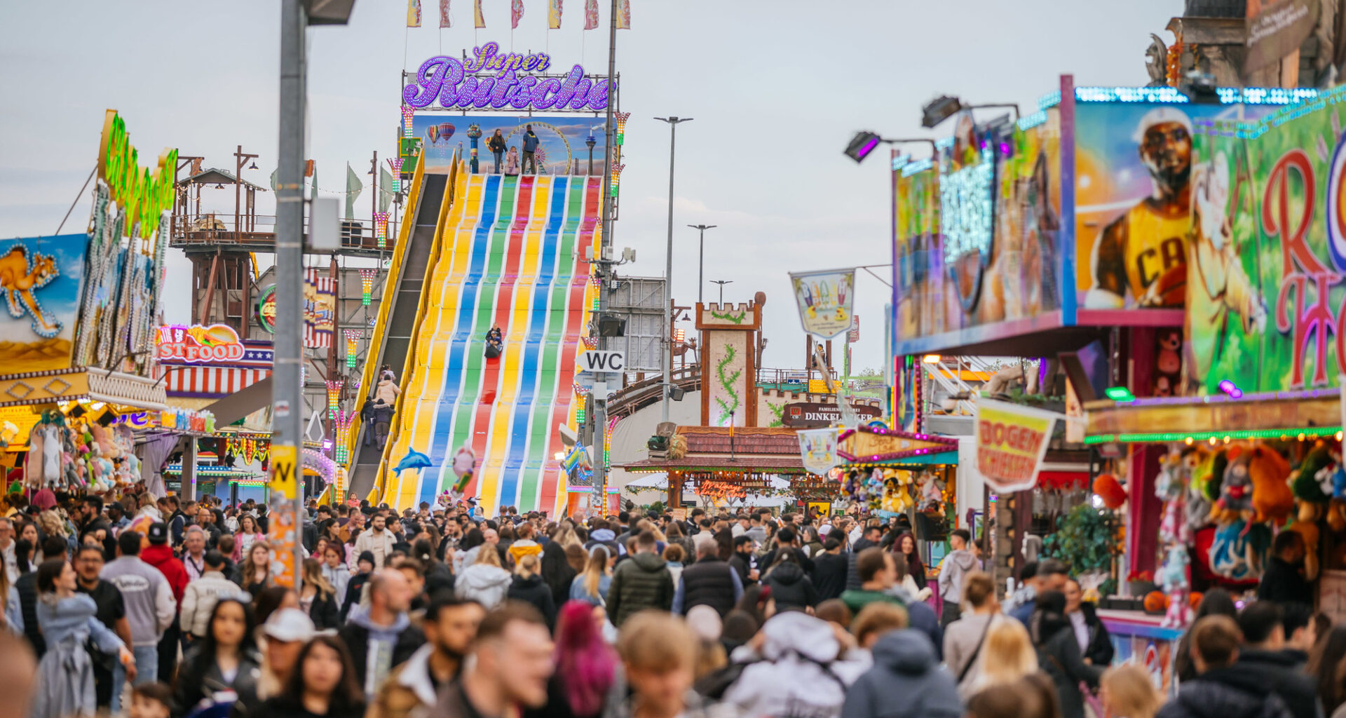 So war das Frühlingsfest in Stuttgart 2025: Veranstalter ziehen Bilanz - Nachrichten aus Stuttgart