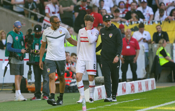 Fußball VfB Stuttgart vs. FC Augsburg