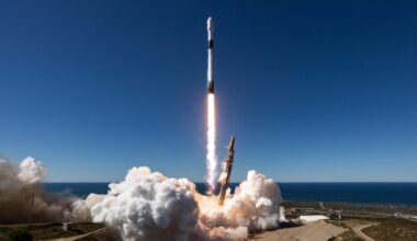 Die meisten Raketen (hier eine Falcon 9 beim Start) nutzen flüssigen Treibstoff, etwa Kerosin und Sauerstoff.