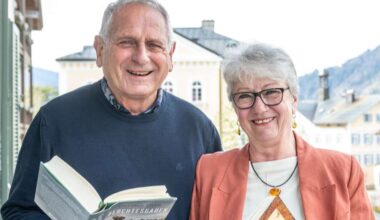 Neue Bücher zu entdecken, macht Ingrid und Hubert von Scheven auch im Ruhestand viel Freude.