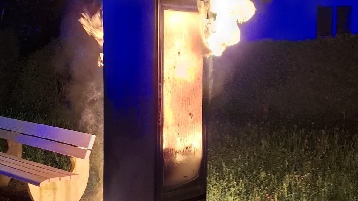 Bücherschrank in Bad Waldsee komplett ausgebrannt