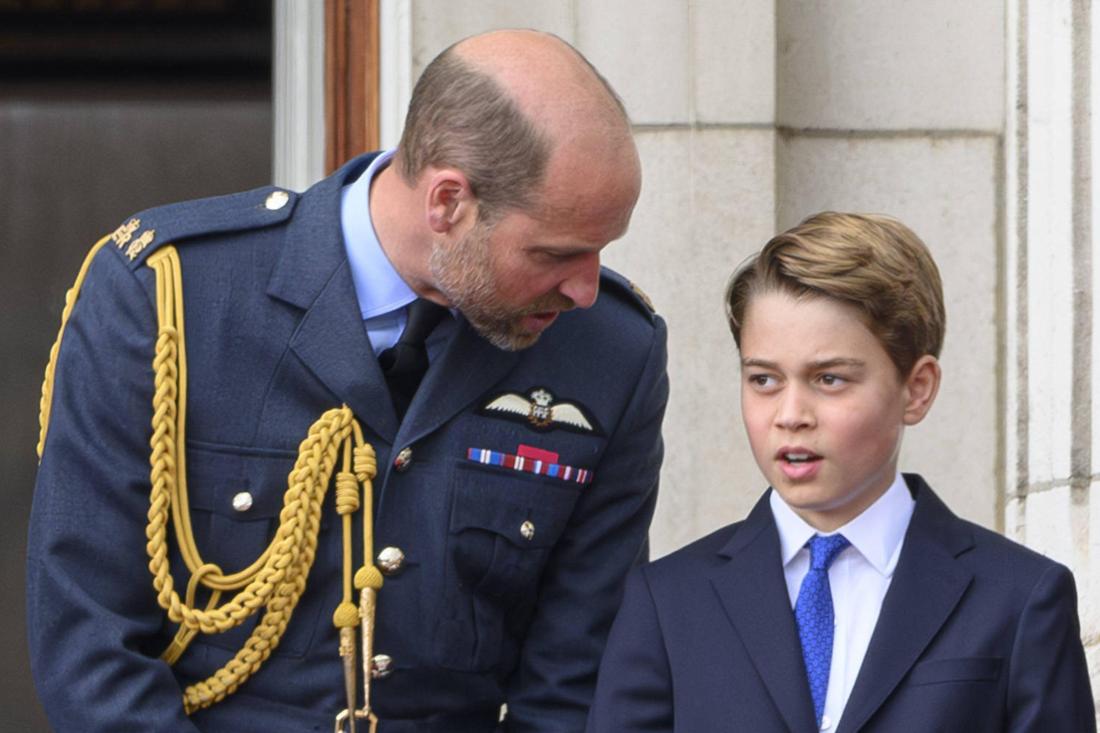 Der zukünftige Thronfolger Prinz George konnte die Fliegerstaffel kaum erwarten und fragte „Papa“ William ungeduldig, wann es endlich so weit sei.