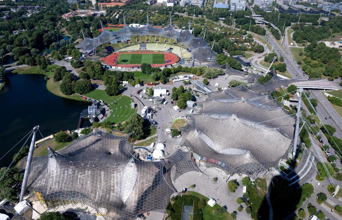 Das Konzert soll auf dem Hans-Jochen-Vogel-Platz, also direkt vorm Olympiastadion, stattfinden.