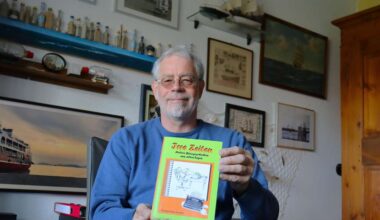 Christoph Külzer-Schröder aus Ahnatal hat ein Buch namens „Irre Zeiten - Heitere Bürogeschichten aus alten Tagen“ geschrieben und im April 2025 veröffentlicht.