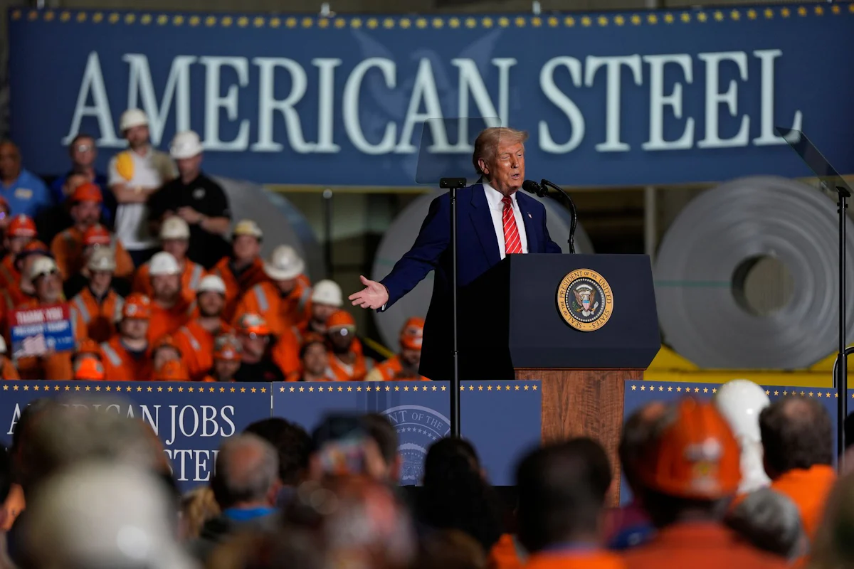 Drohender Handelskrieg - Trumps neue Stahlzoll-Ankündigung: Eine Provokation zu viel? - Wirtschaft