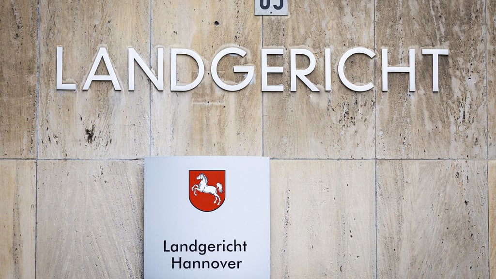 Landgericht Hannover: Mann soll Obdachlosen erstochen haben