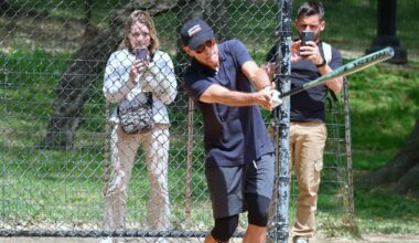 George Clooney begeistert beim Softball mitten in New York | Unterhaltung